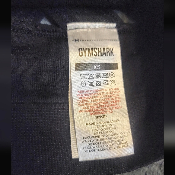 Gymshark XS Adapt Animal Seamless Sports Bra Black - Picture 6 of 8